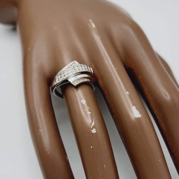 10k White Gold Diamond Ribbon Crossover Wrap Style Band Ring Sz. 7 - Picture 11 of 12